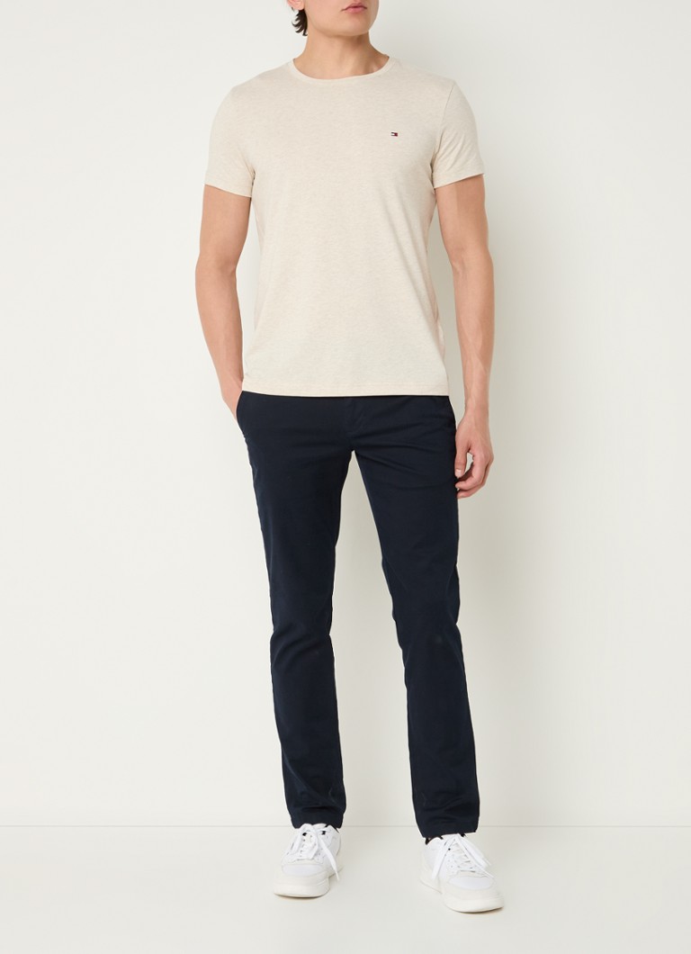 Tricou Tommy Hilfiger slim fit cu logo.