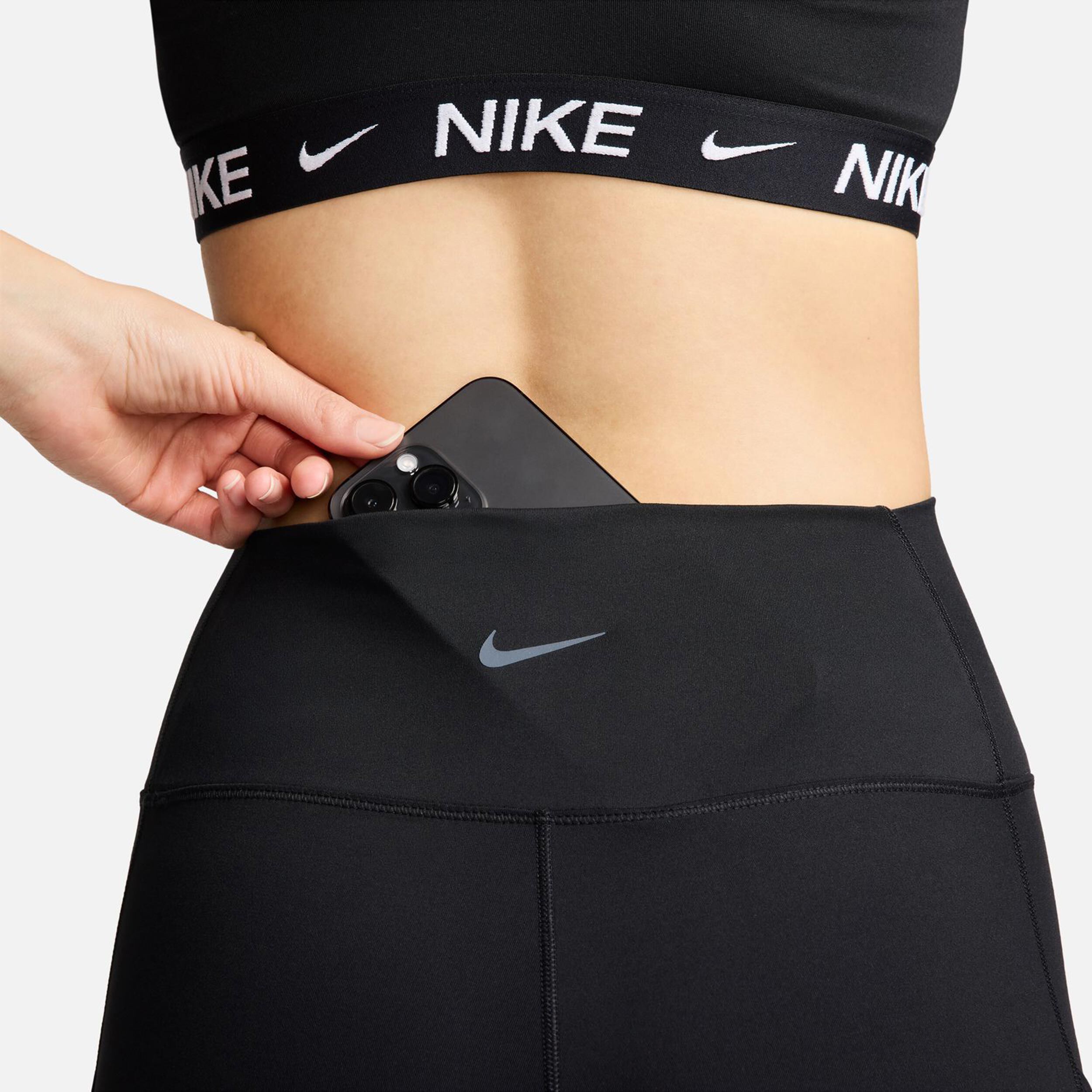 Dri-Fit One High-Waisted 7/8 Pocket Tight Damen - Schwarz