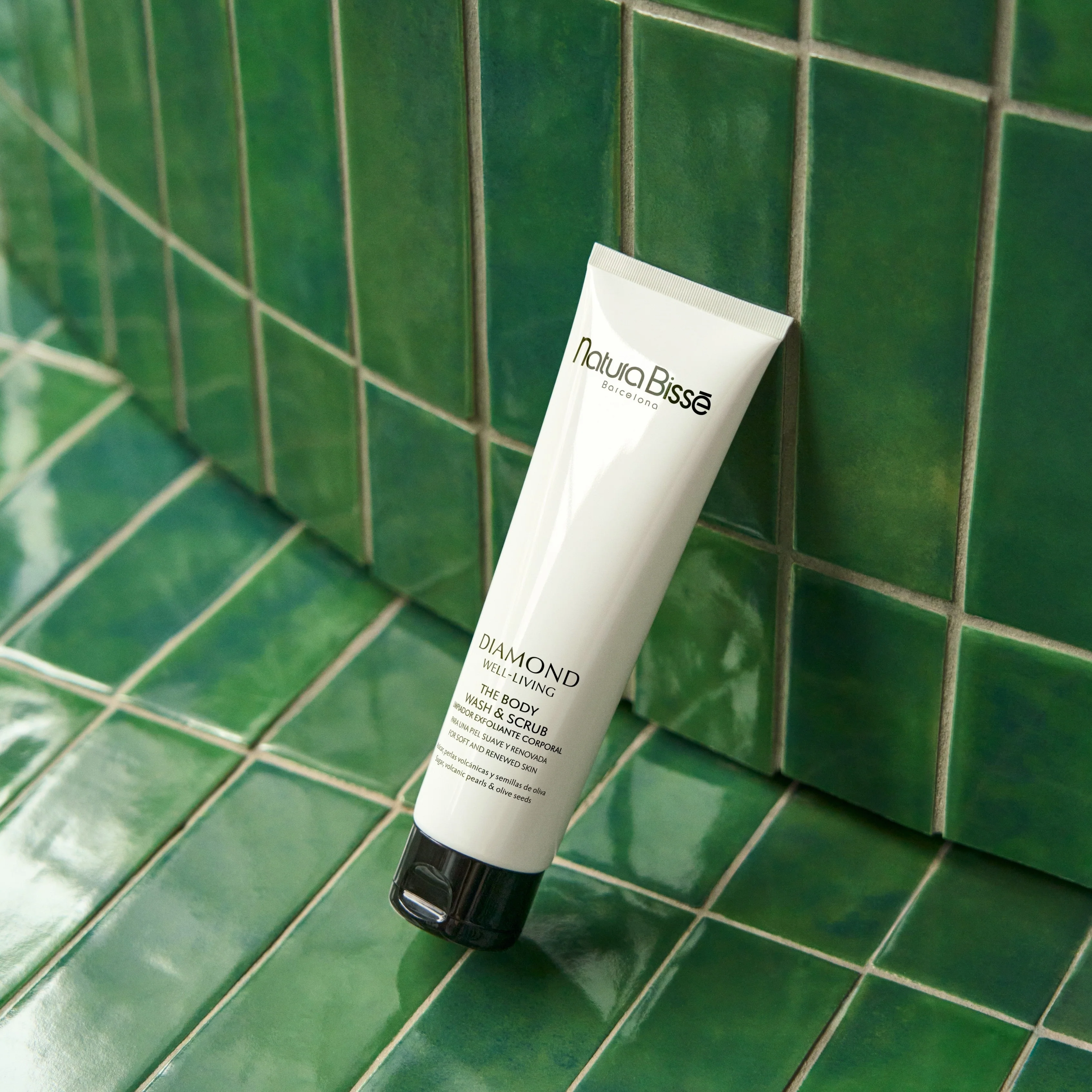 Diamond Well-Living Duschgel & Peeling – Peeling, Bad & Dusche