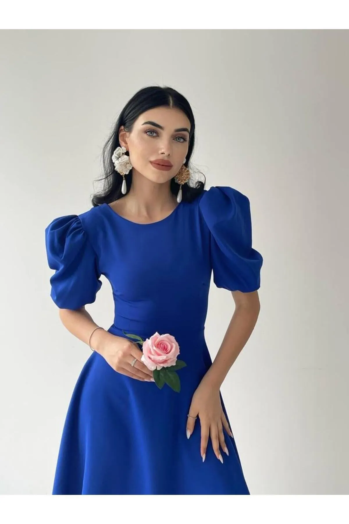 Afiş Butik  Saks – Blaues Midikleid mit Wassermelonenärmeln