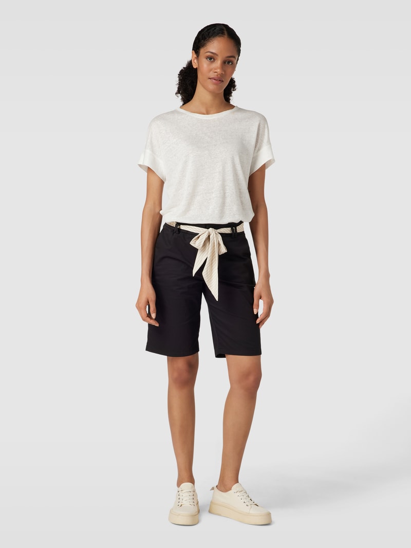 Bermudas mit Stoffgürtel in schwarz