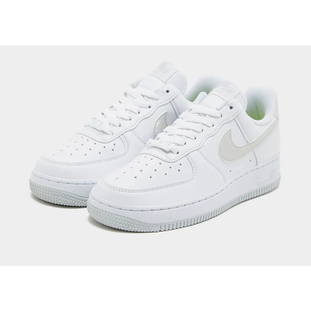 Nike Air Force 1 DV3808-104 / weiss