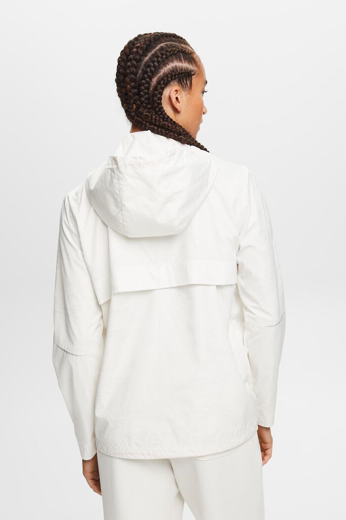 Active Windbreaker