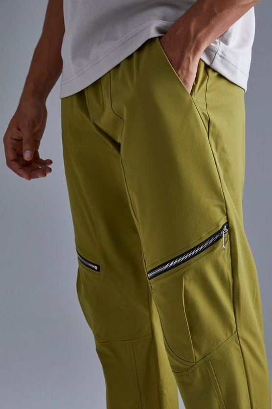 Gerade Hose mit elastischem Bund