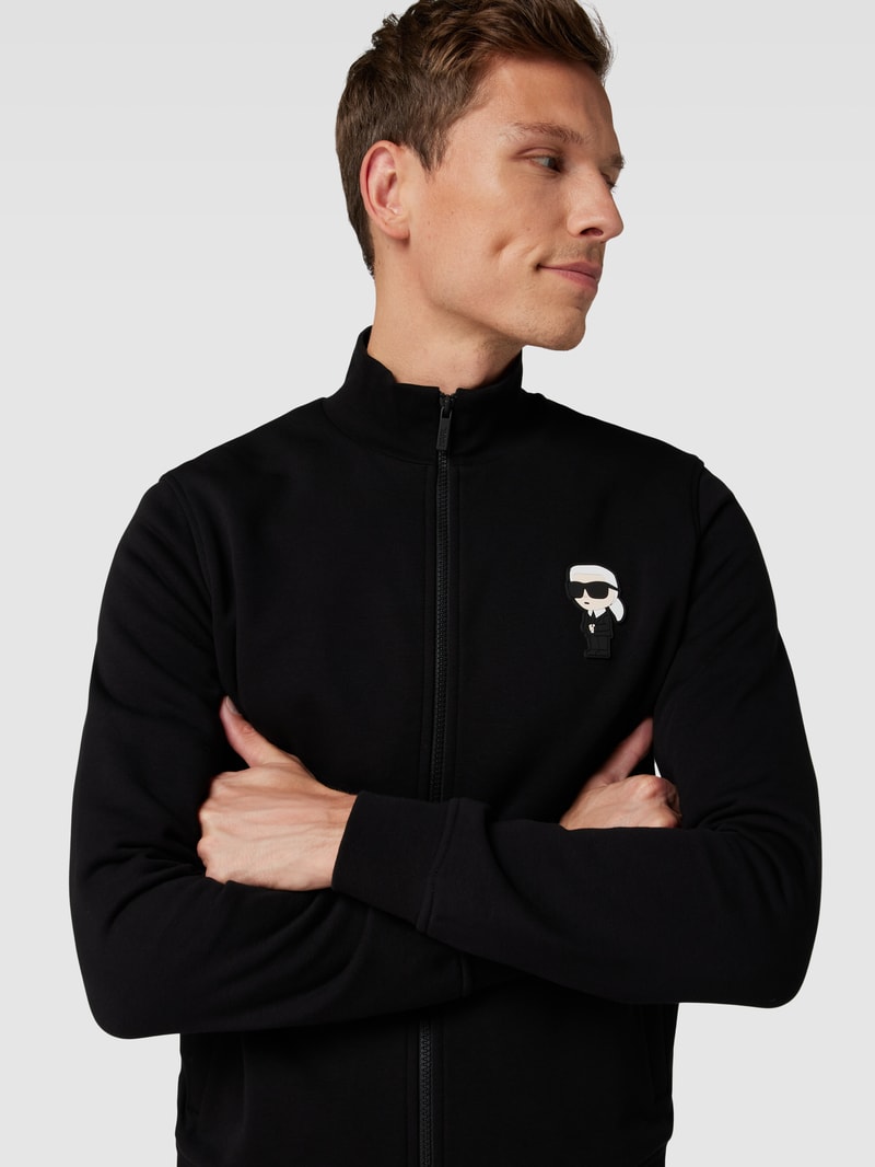 Sweatjacke mit Label-Patch in schwarz