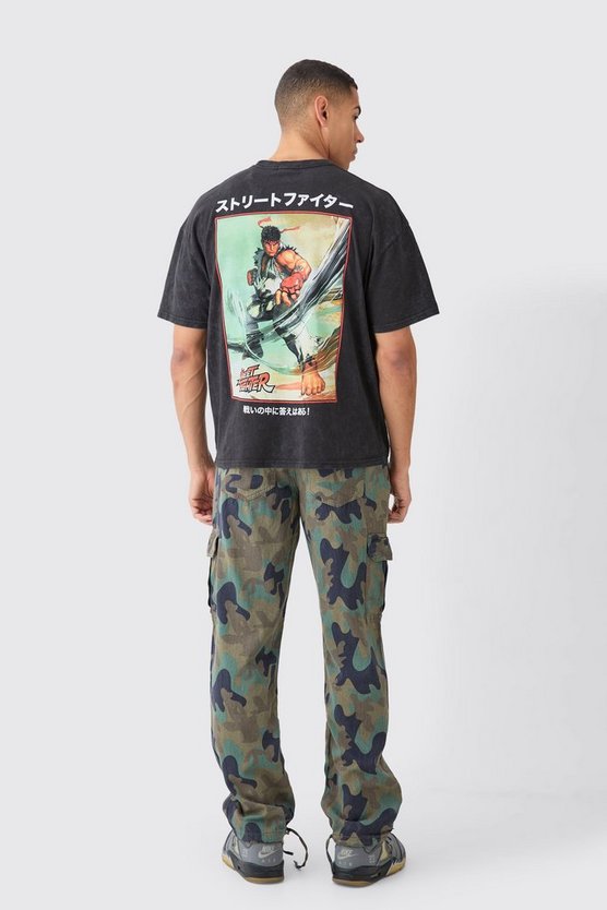 Oversize T-Shirt mit lizenziertem Street Fighter Anime Print