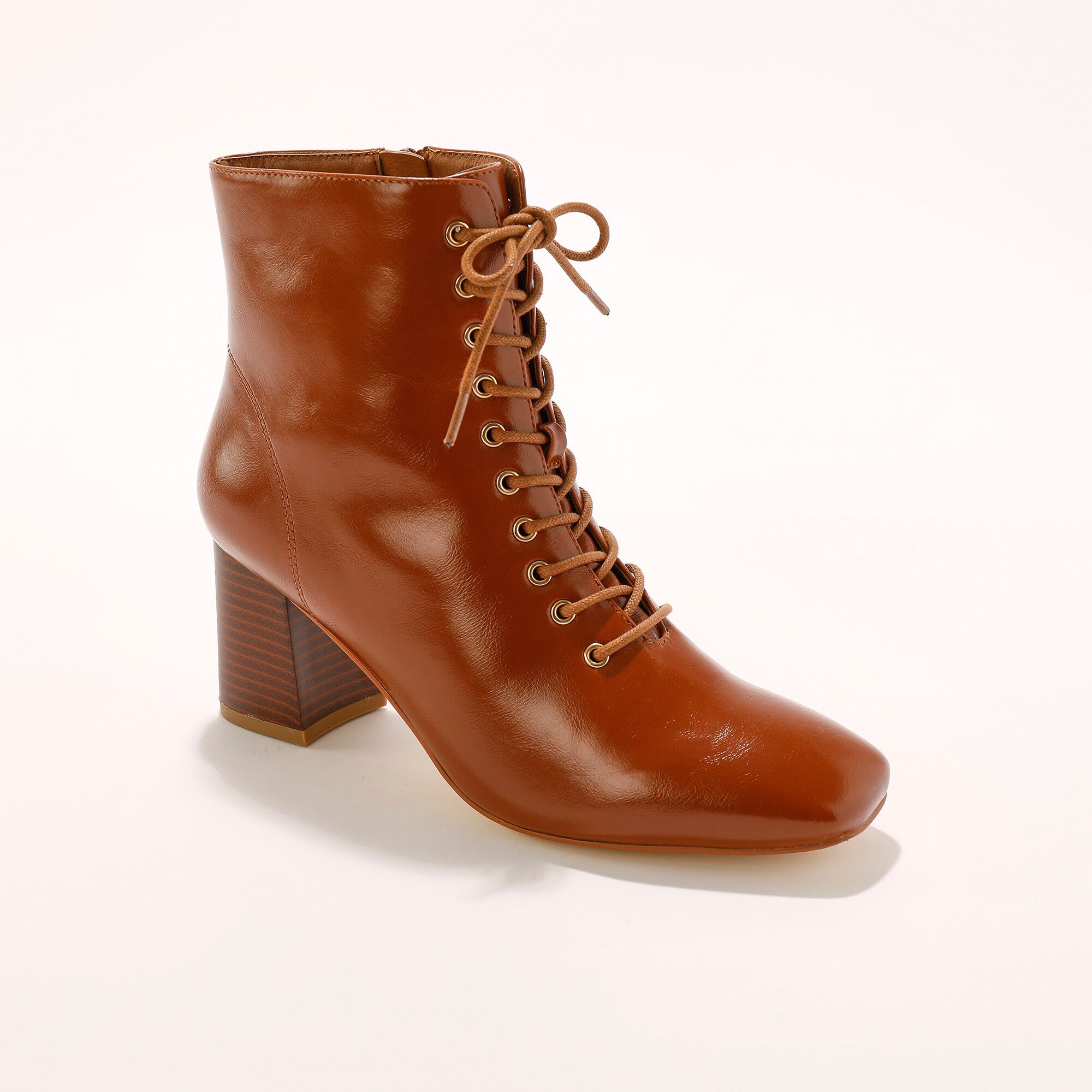 Bottines lacées à talon