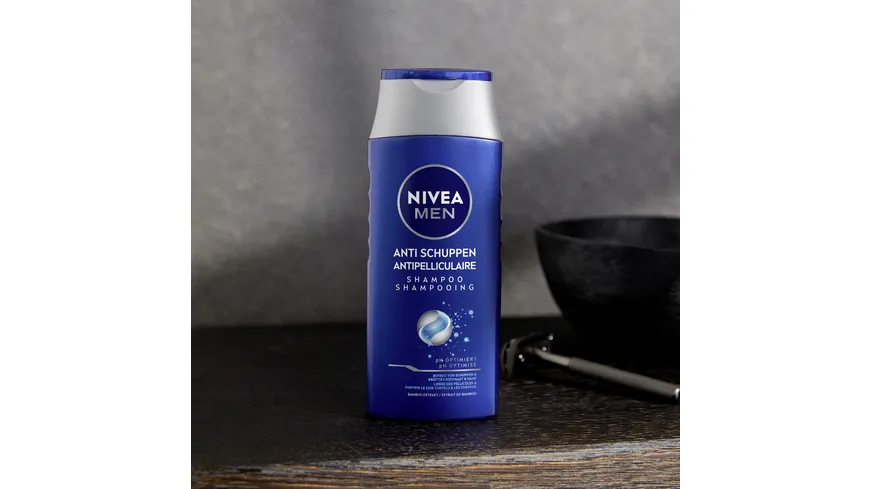 NIVEA MEN Anti Schuppen Shampoo für gesundes Haar & Kopfhaut 250 ml
