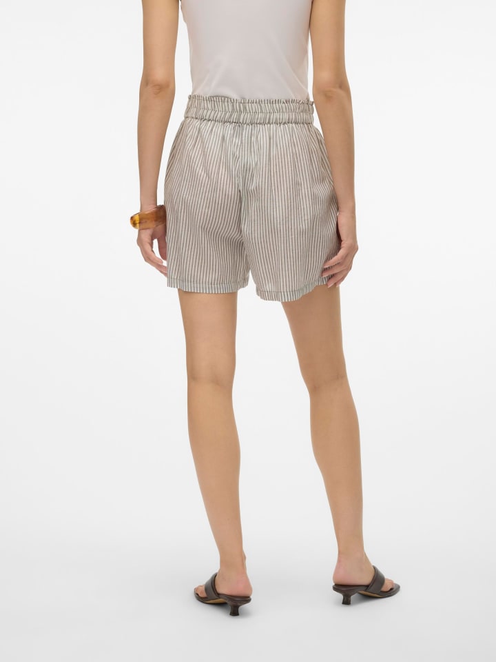 Vero Moda Shorts in Dusty Olive günstig kaufen
