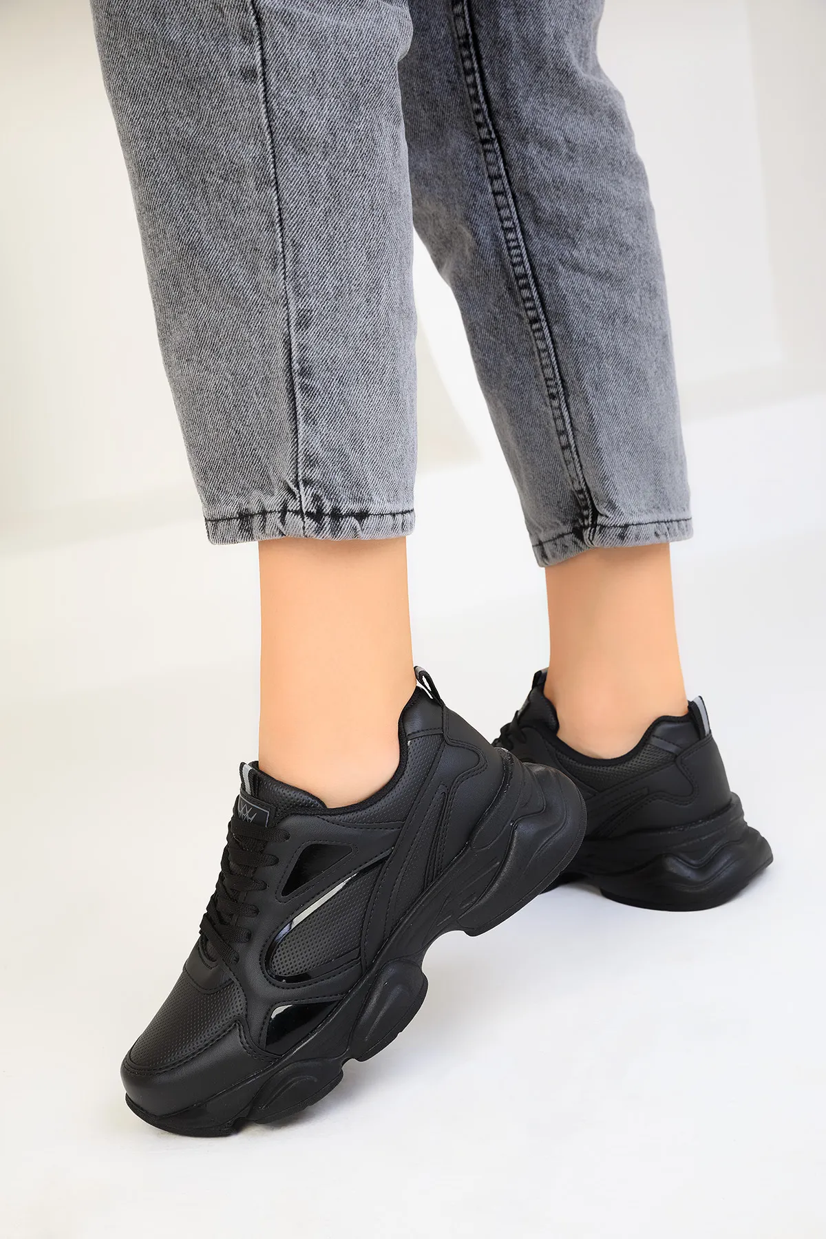 SOHO  Black-C Damen Sneakers 17226