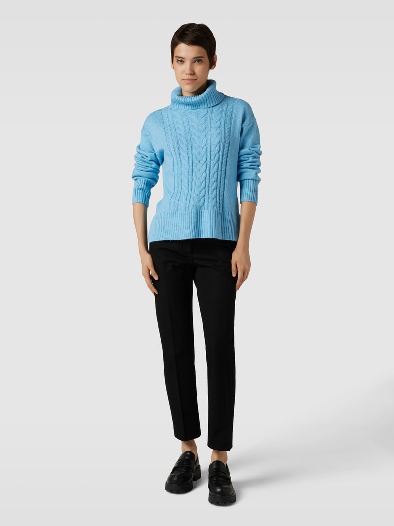 Strickpullover mit Zopfmuster in hellblau