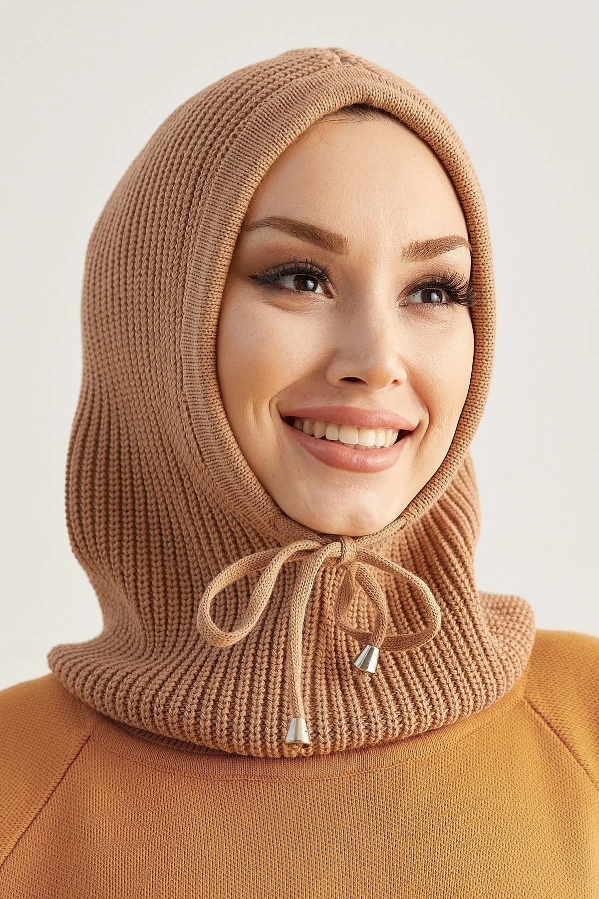 InStyle  Rona Knitwear Balaklava – Kamel
