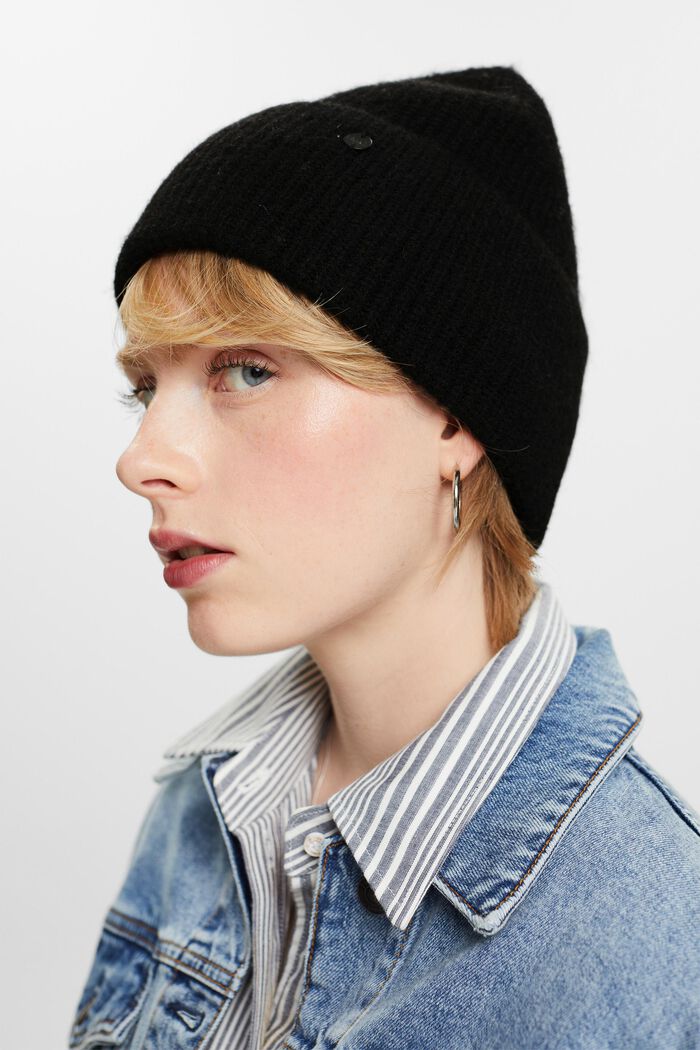 Rippstrick-Beanie