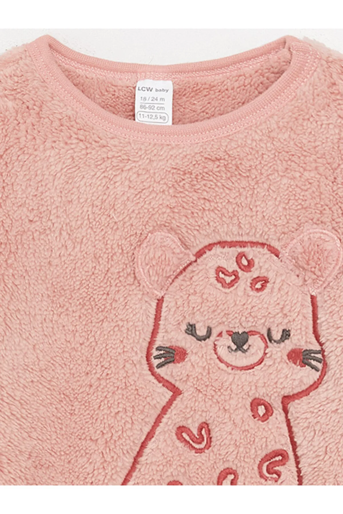 LC Waikiki  Langarm-Pyjama-Set aus besticktem Plüsch mit Rundhalsausschnitt für Babys und Mädchen