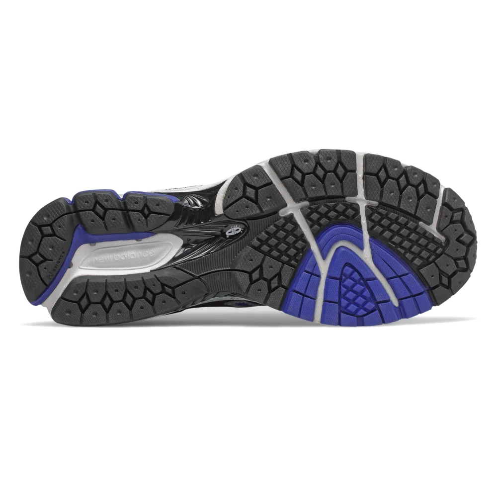 New Balance 860v2 ML860XB / weiss