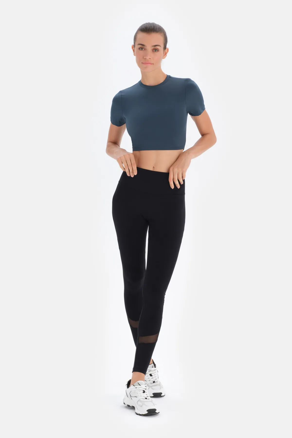 Dagi  Dunkelgrünes Damen-Kurzarm-T-Shirt