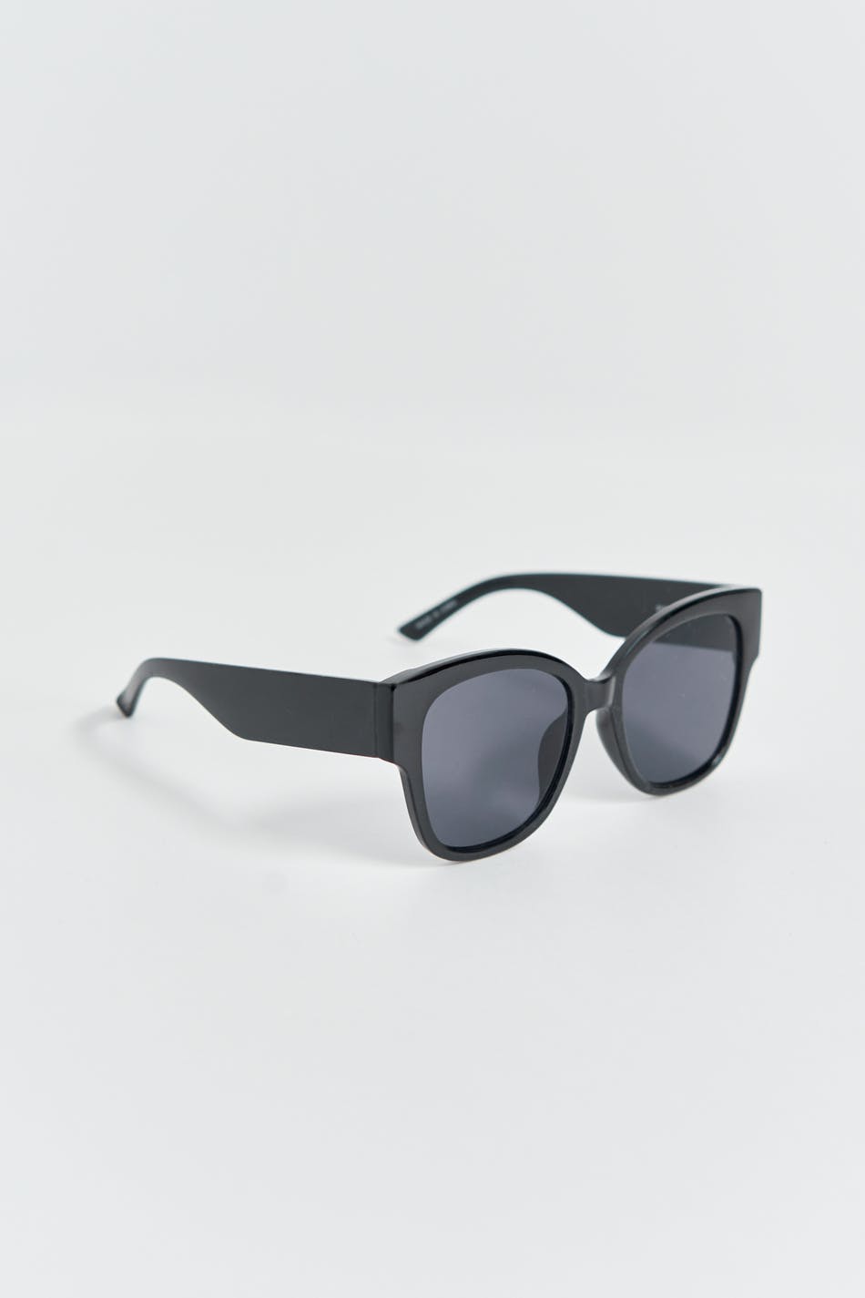 Oversized sunglasses