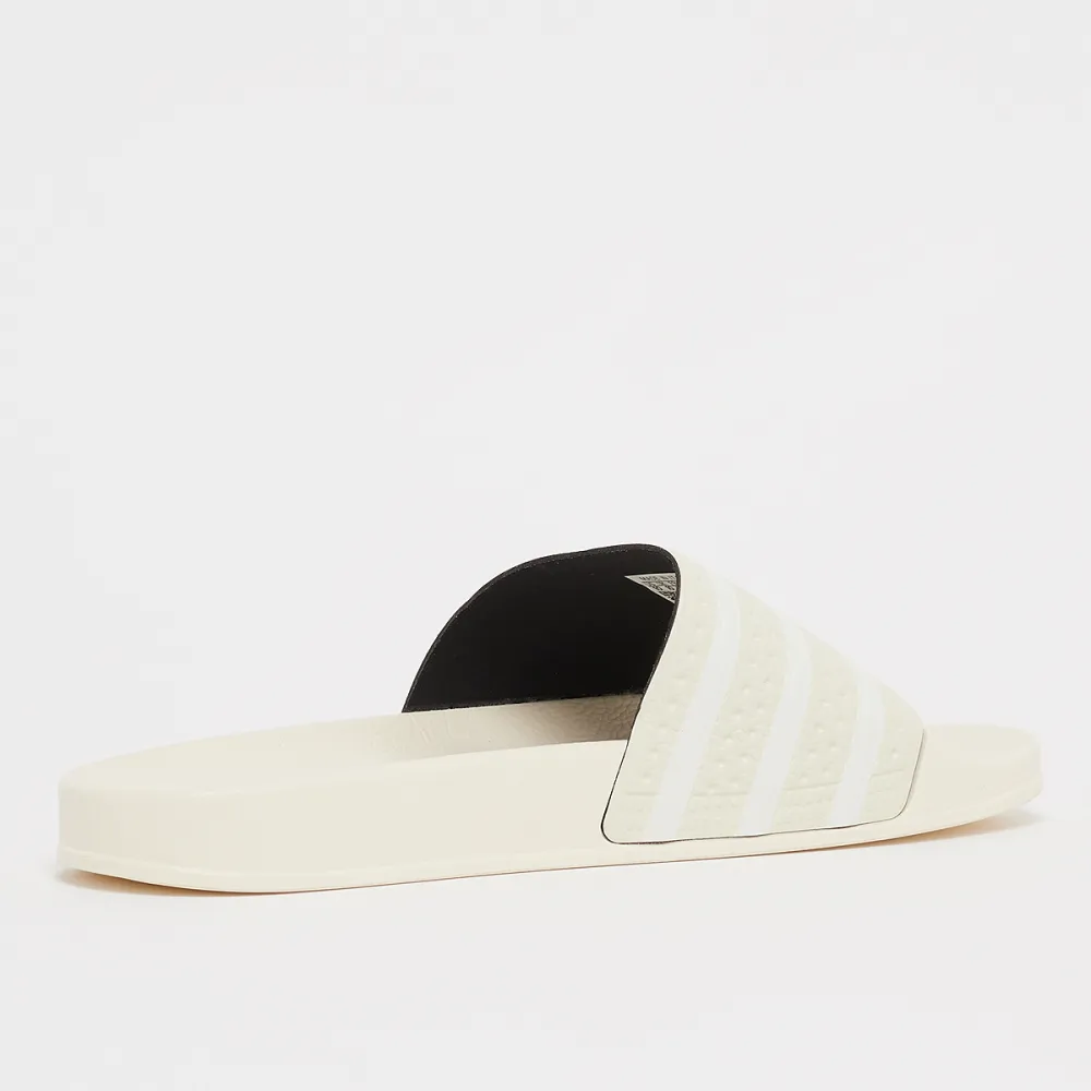 adidas adilette Badelatschen HQ1424 / braun