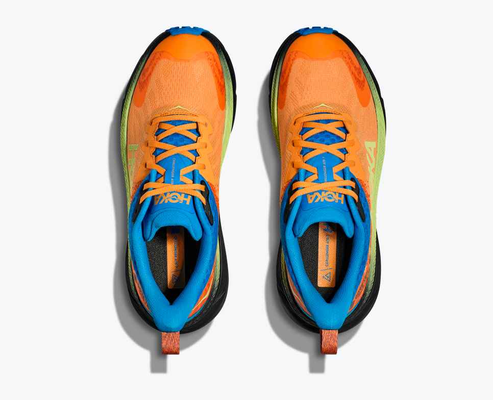 Challenger 7 GORE-TEX Black/Solar Flare