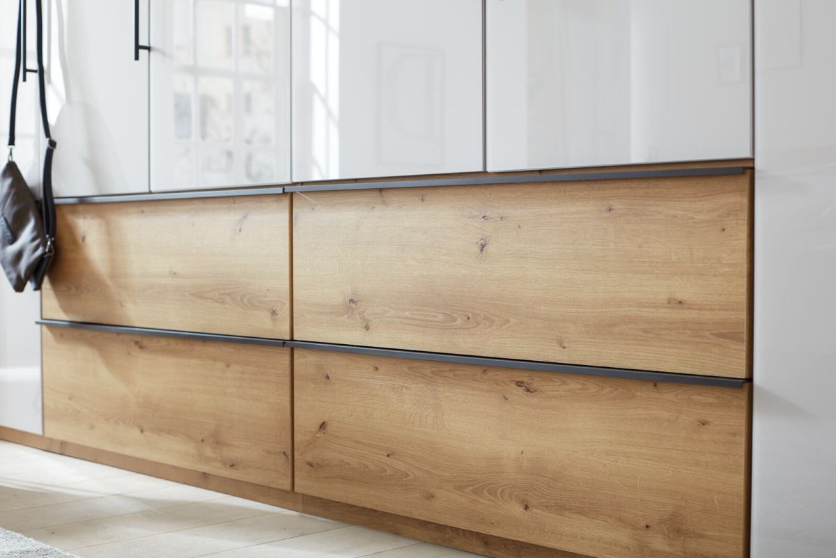 Interliving Drehtürenschrank IL 1205
