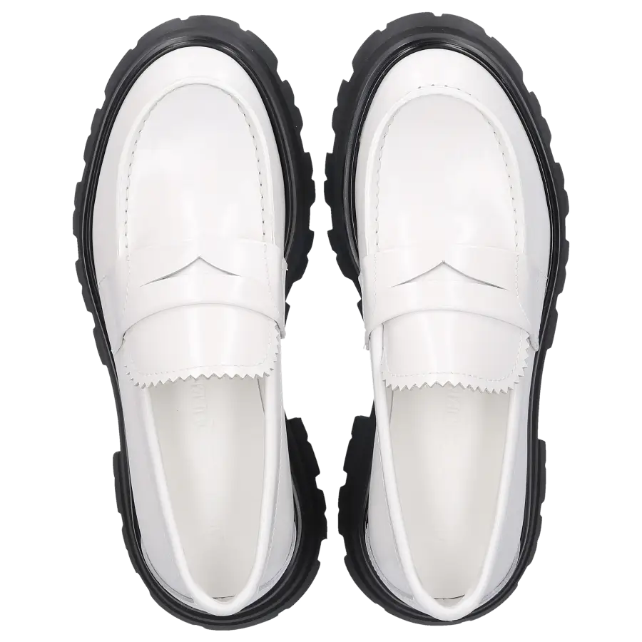 Alexander McQueen - Loafer WANDER Kalbsleder - weiß