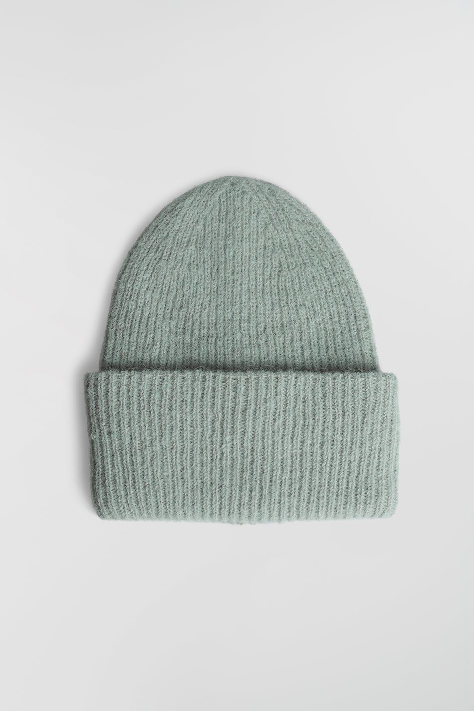 Emelie hat
