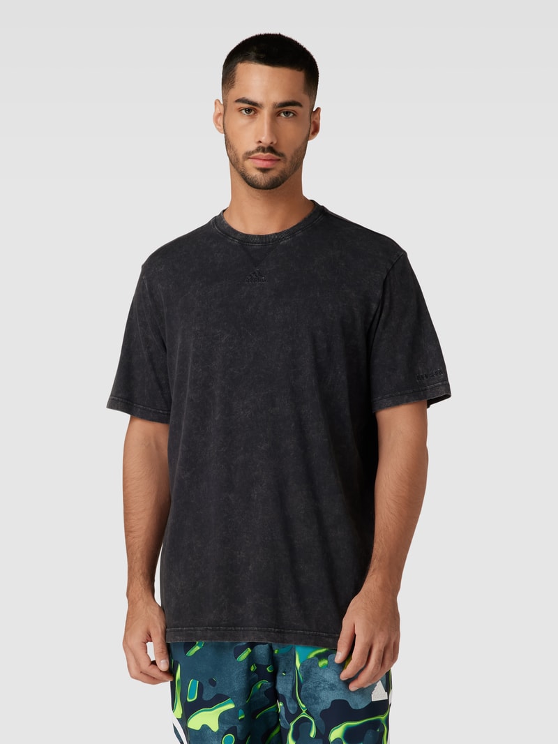 T-Shirt mit Rundhalsausschnitt in schwarz