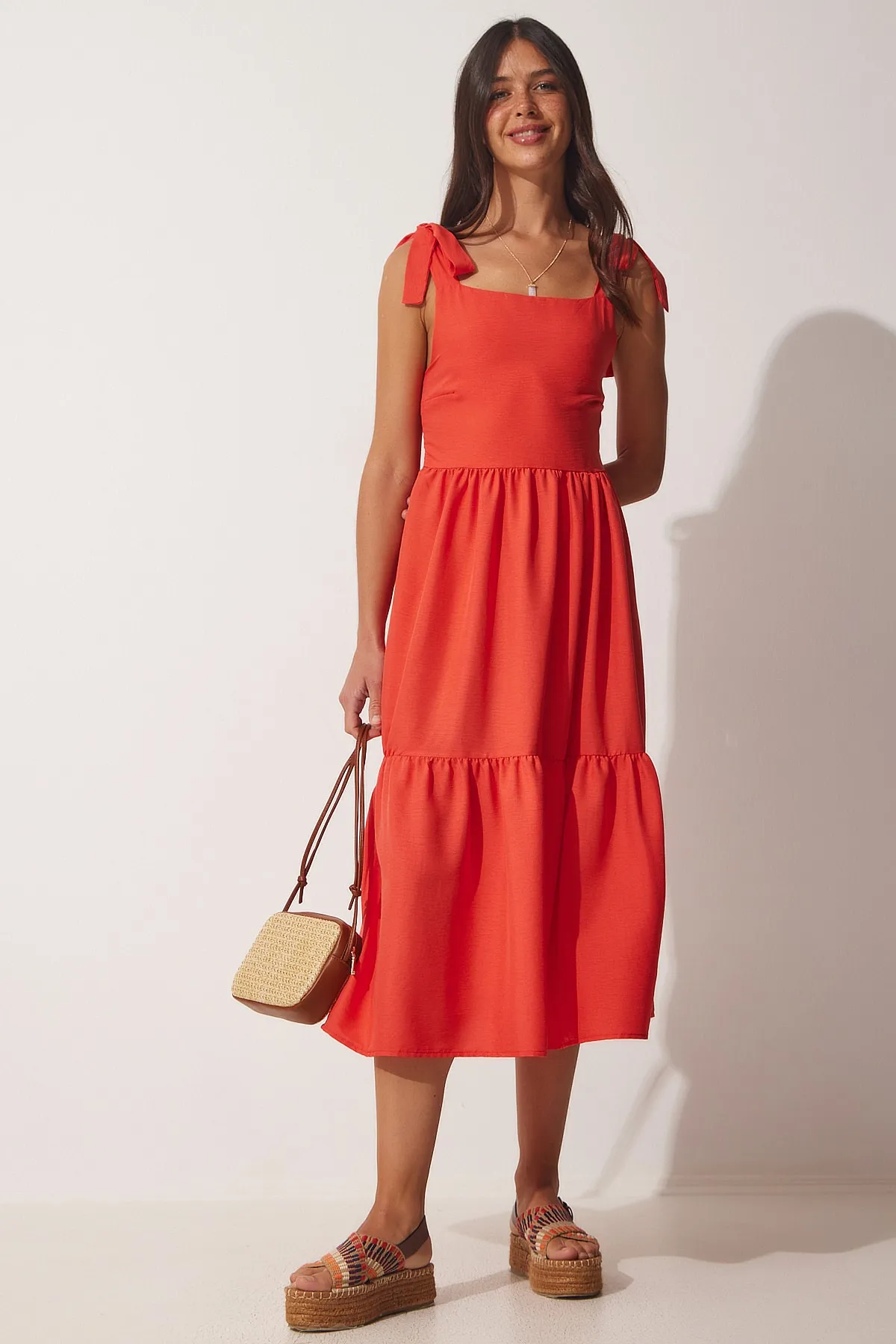 Happiness İstanbul  Damen-Sommerkleid aus Popeline mit Granatapfelblüten-Trägern ZH00030