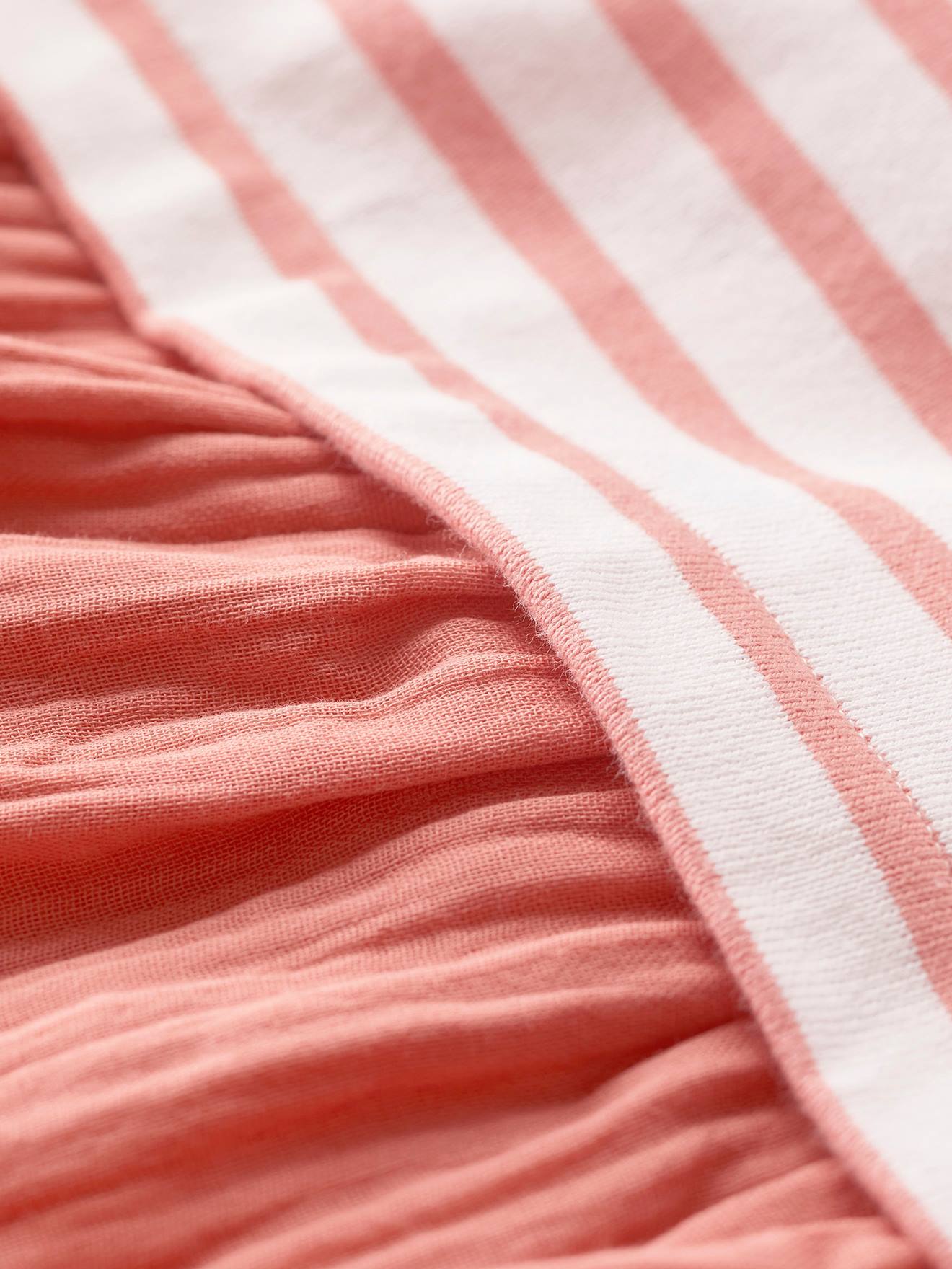 Petit Bateau Baby Kleid aus Bio-Baumwolle PETIT BATEAU - weiß gestreift/koralle