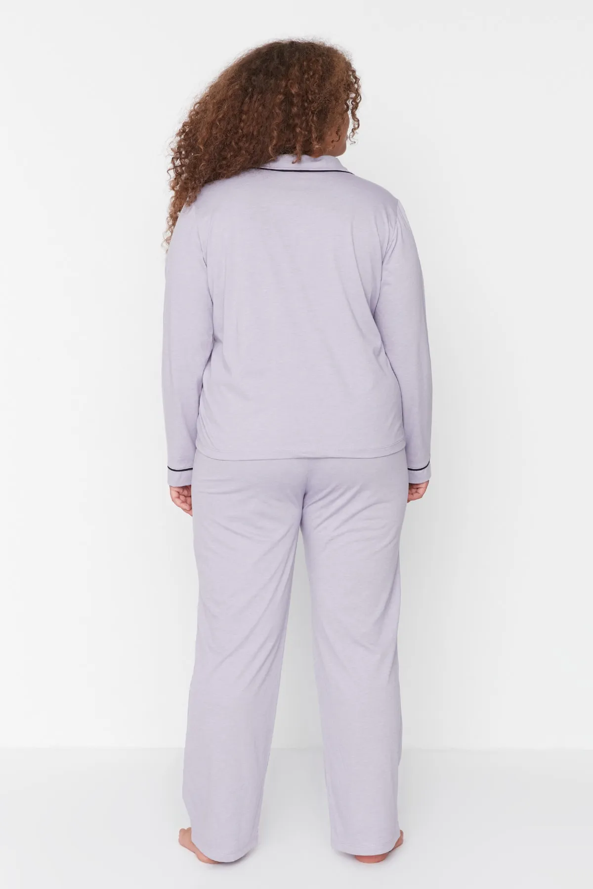 Trendyol Curve  Lila bedrucktes Strick-Pyjama-Set