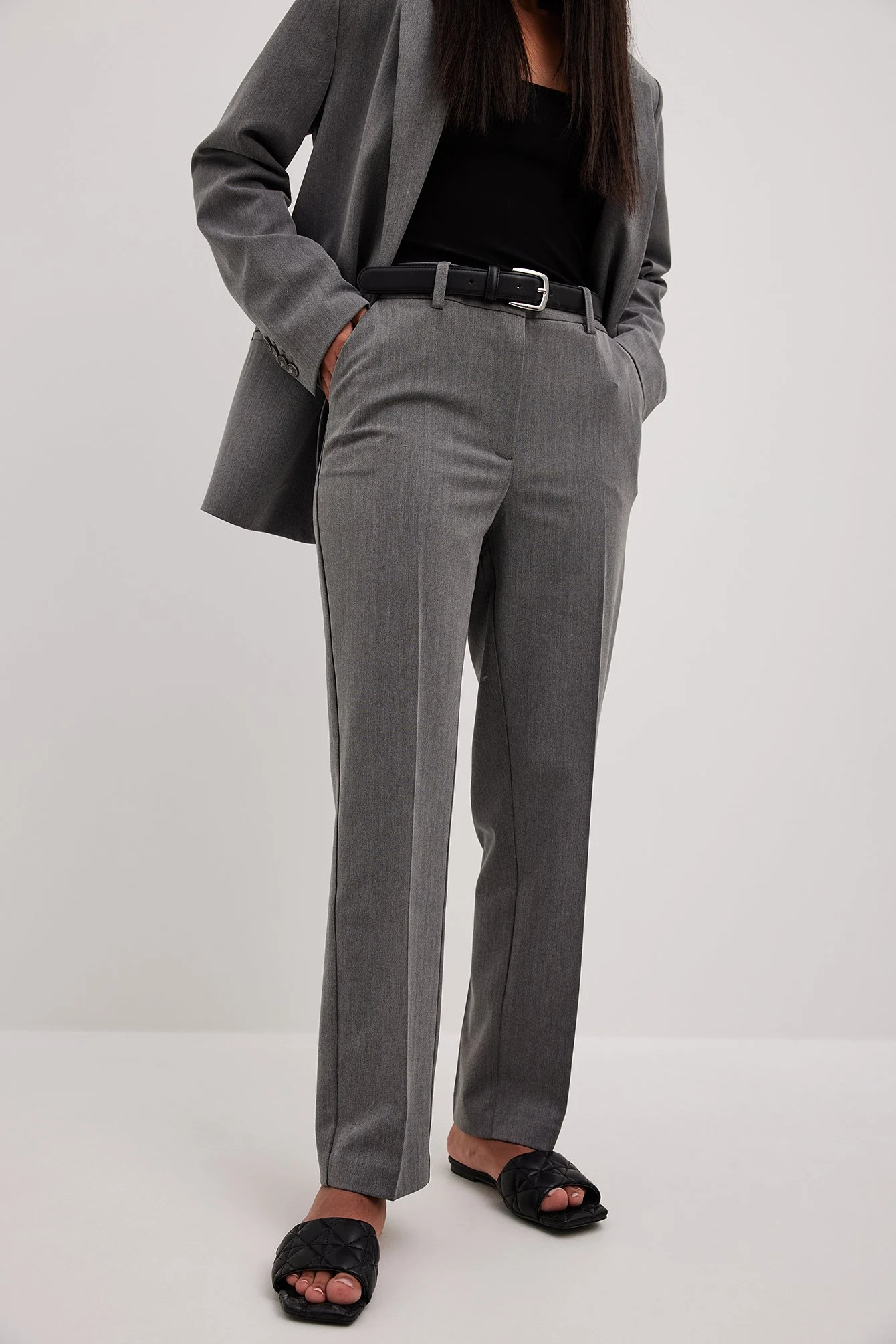 Schwere cropped Anzughose mit hoher Taille