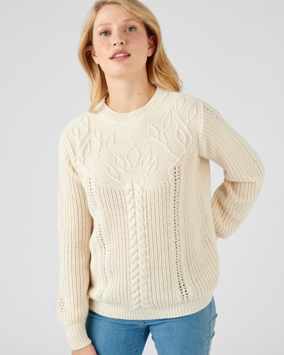 Pull jeu de maille et torsades