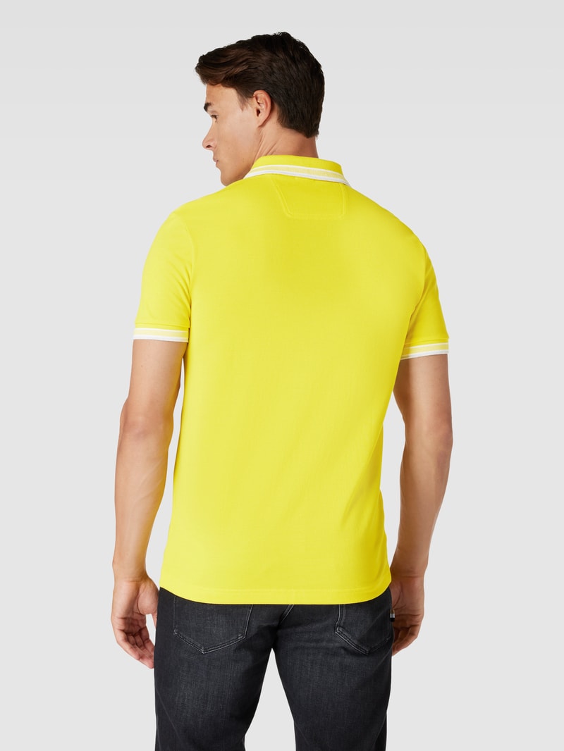 Poloshirt mit Label-Stitching Modell 'PADDY' in gelb