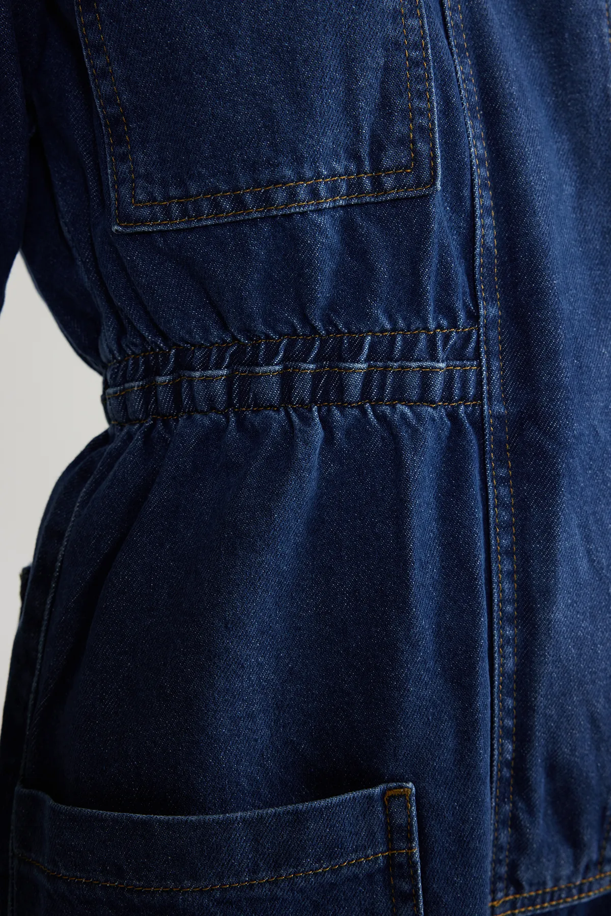 Trendyol Collection  Dunkelblauer Denim-Shorts-Overall mit elastischem Bund TWOSS24TU00017