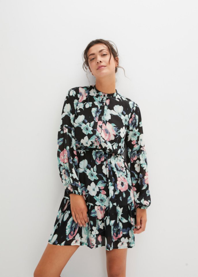Geblümtes Kleid