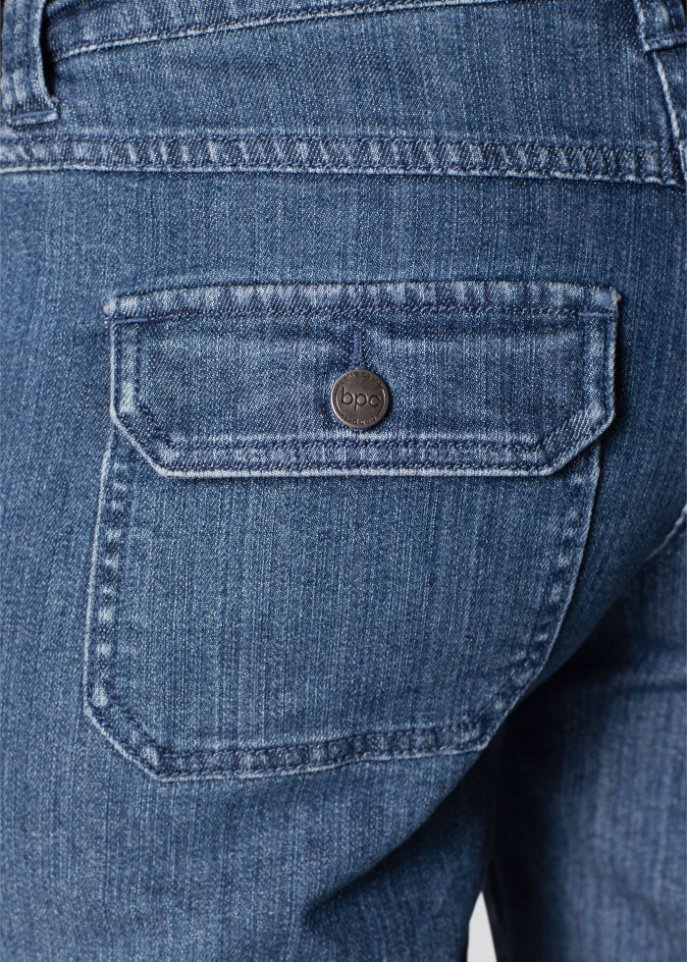Umstandsjeans-Latzshorts mit Baumwolle