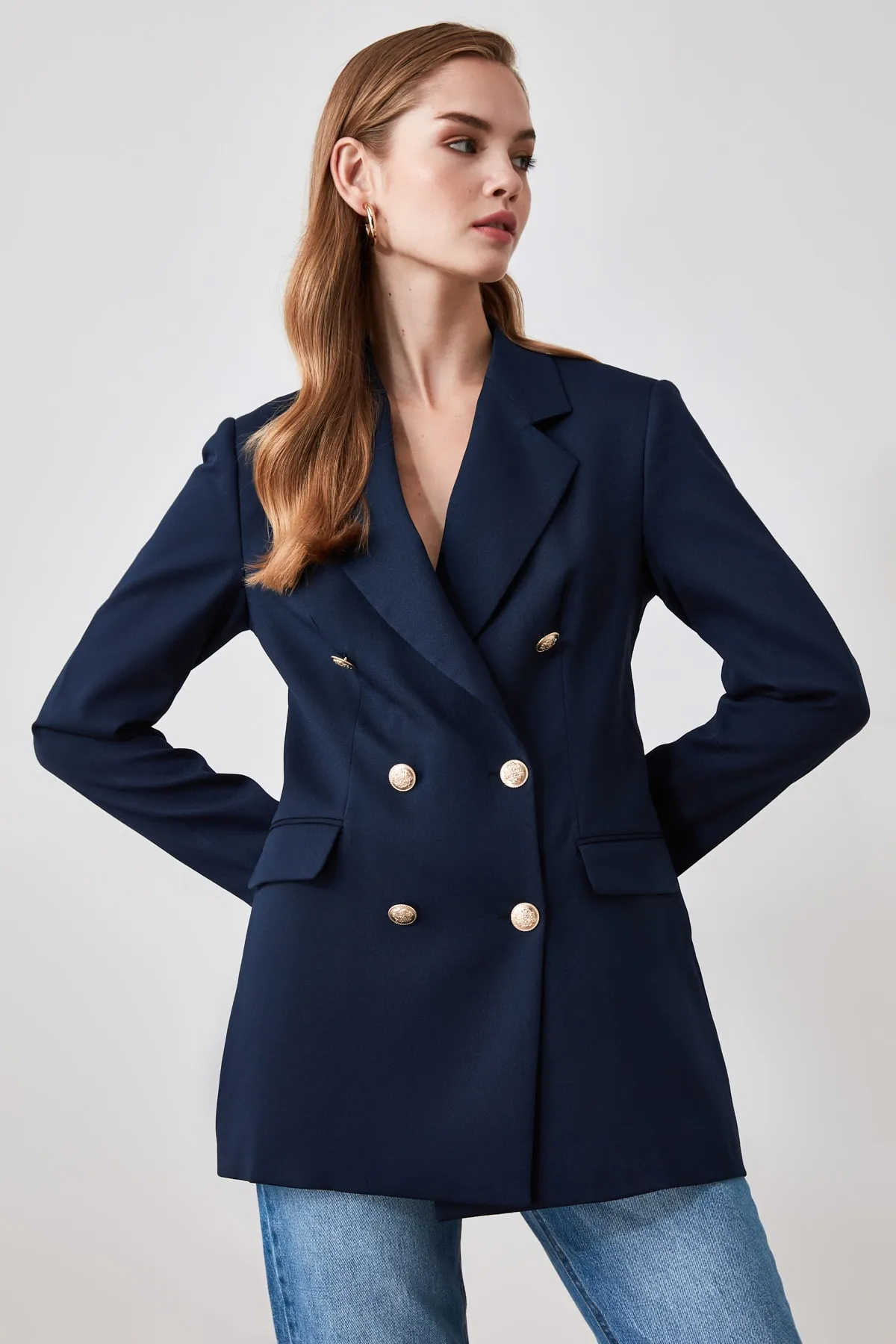 Trendyol Collection  Marineblauer, übergroßer, gefütterter, zweireihiger Blazer aus Webstoff mit Verschluss TWOSS20CE0024