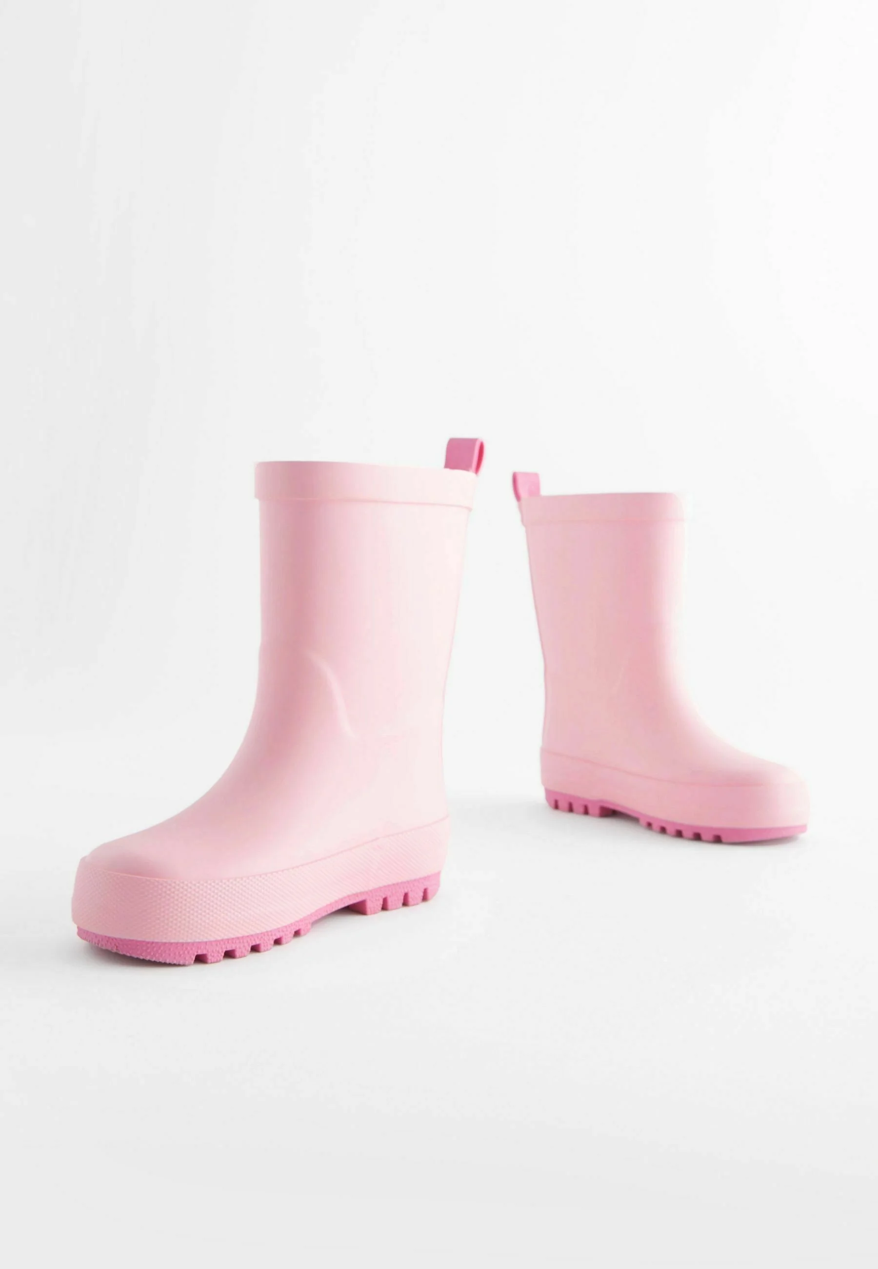 Siguiente ESTÁNDAR DE PERSONAJE - Botas de goma