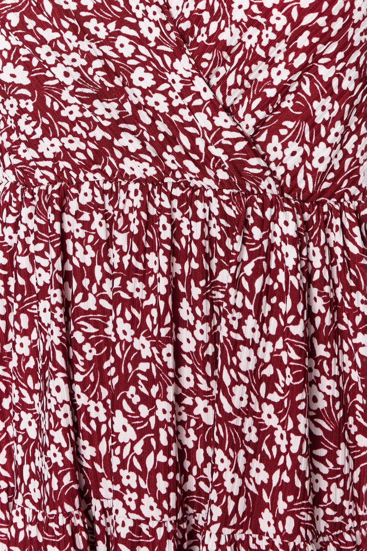 Trendyol Collection  Burgunderrot bedrucktes, zweireihiges Mini-Strickkleid mit flexiblem Ausschnitt TWOSS21EL0241