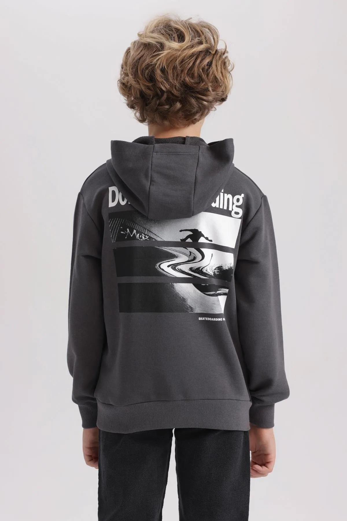 DeFacto  Bedrucktes Sweatshirt mit Kapuze für Jungen A4585a823au