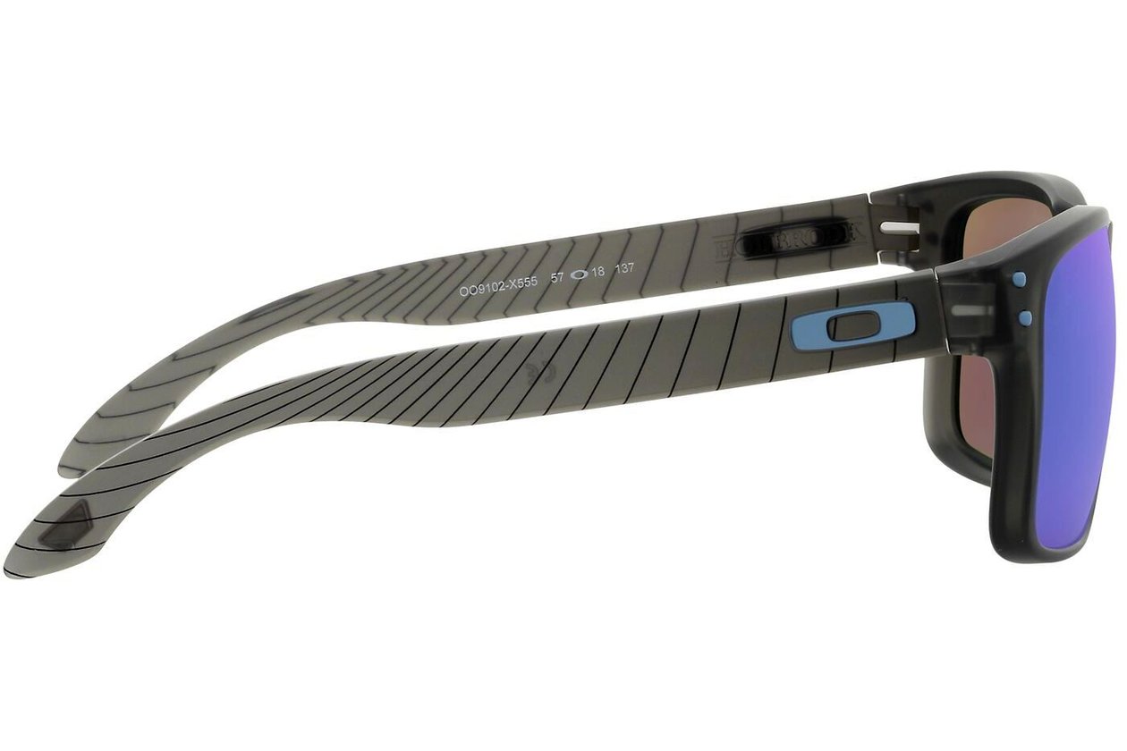 Oakley Holbrook Matte Grey Smoke/Prizm Sapphire Polarized