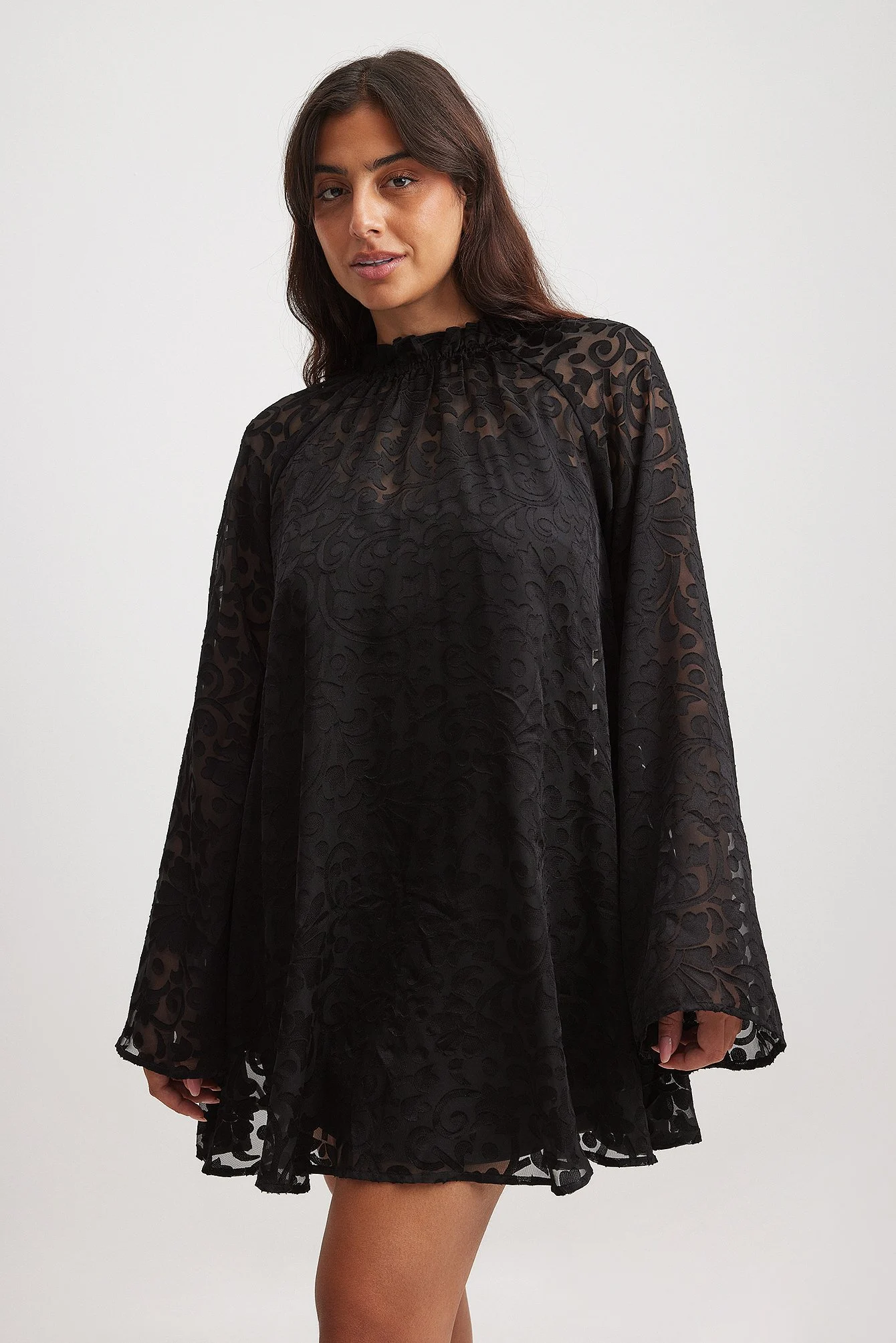 Minikleid aus Samt mit Burn-out