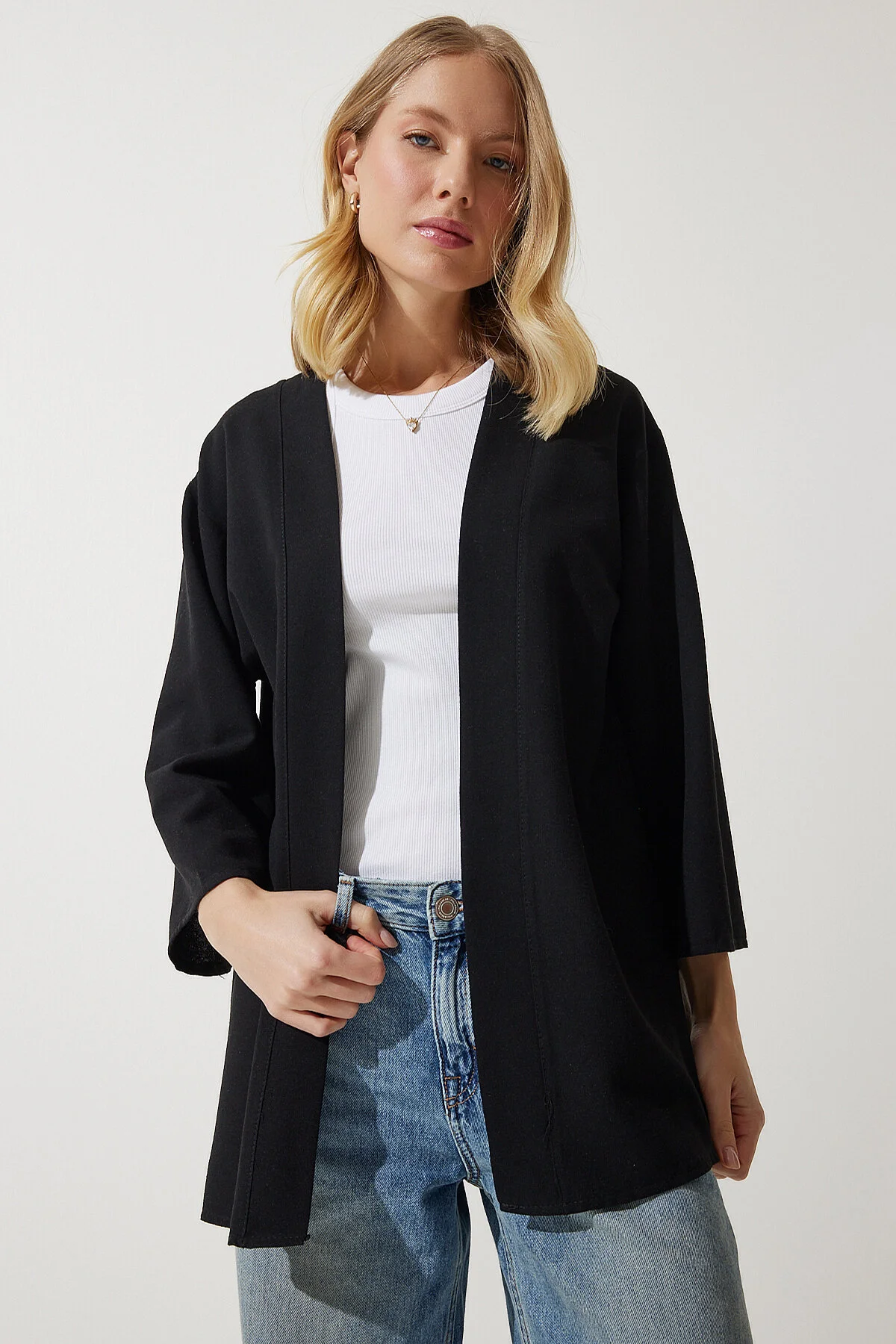 Happiness İstanbul  Schwarzer lässiger Kimono aus Leinen-Viskose für Damen BH00388