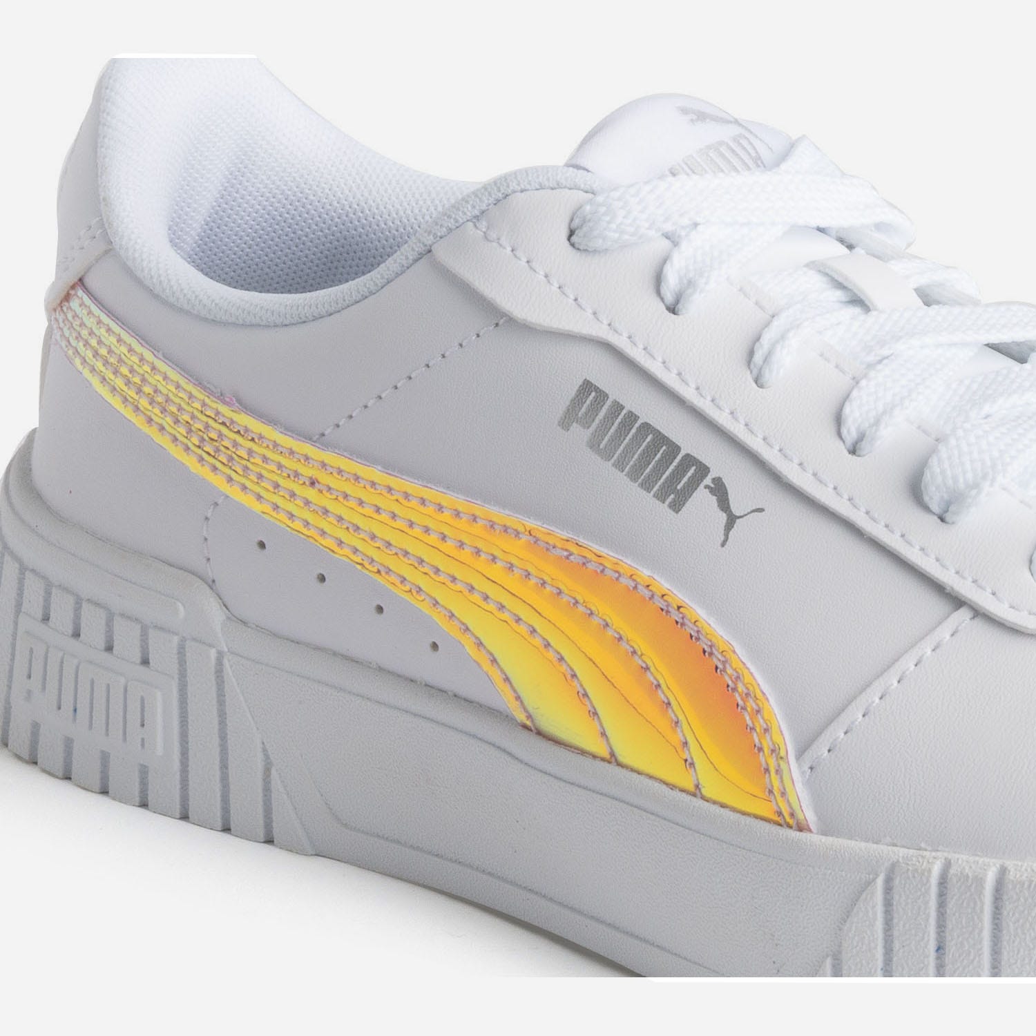 Tennis PUMA blanche et iridescente à plateforme