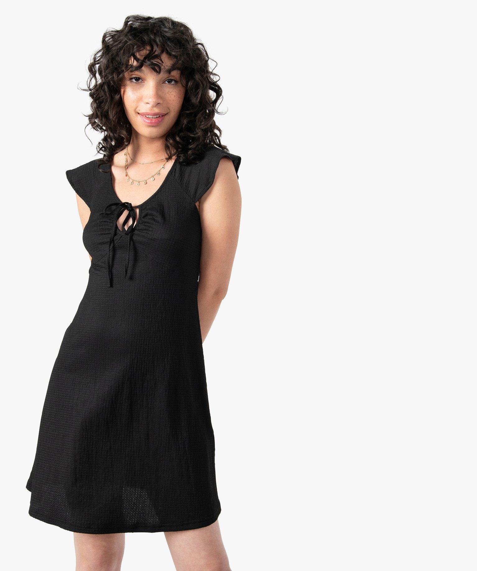 Robe femme à manches courtes avec ouverture goutte noir | GEMO