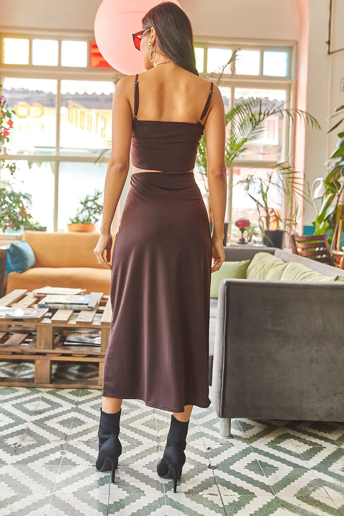 Olalook  Bitterbrauner Riemchen-Bustier-Schlitzrock für Damen in Sandy-Anzug TKM-19000183