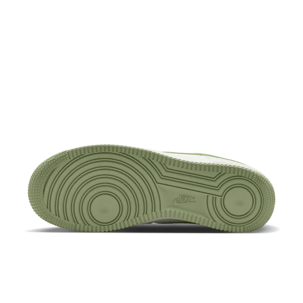 Nike Air Force 1 07 SE Suede DV3808-106 / weiss
