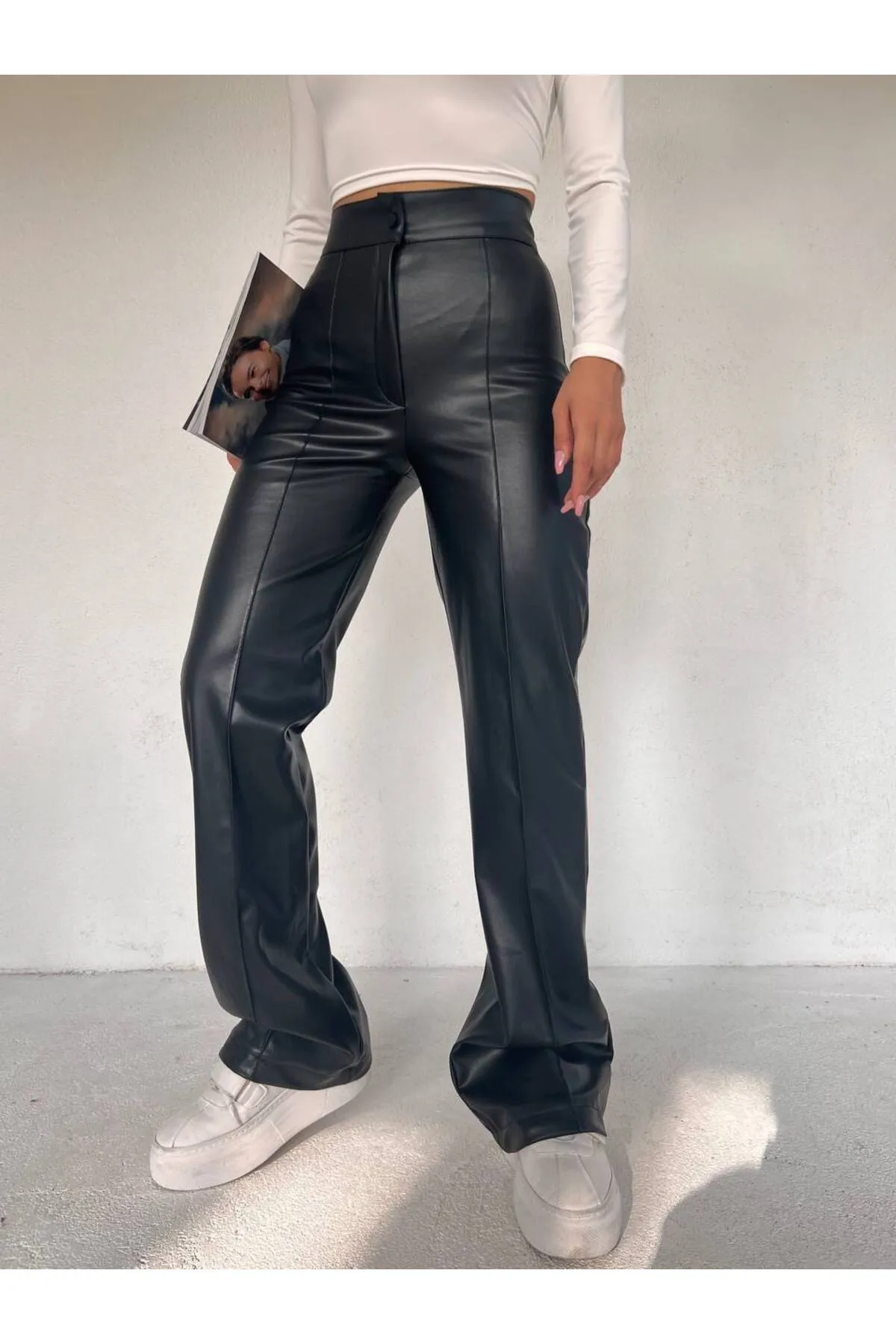 VOLT CLOTHİNG  Damenhose aus geripptem Leder