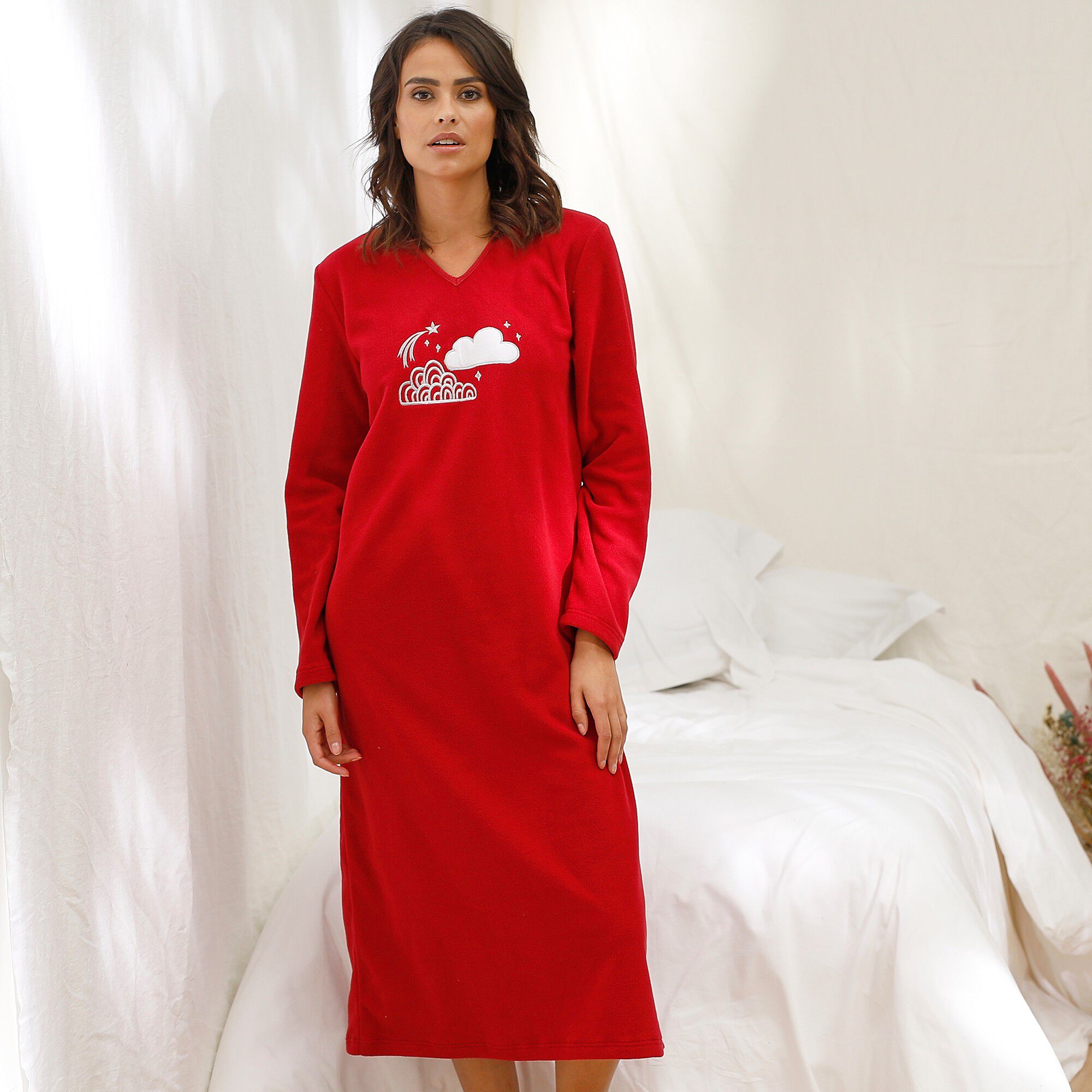 Chemise de nuit longue nuages en micro-polaire