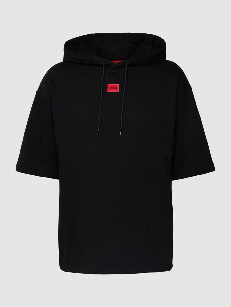 T-Shirt in unifarbenem Design mit Label-Stitching in schwarz